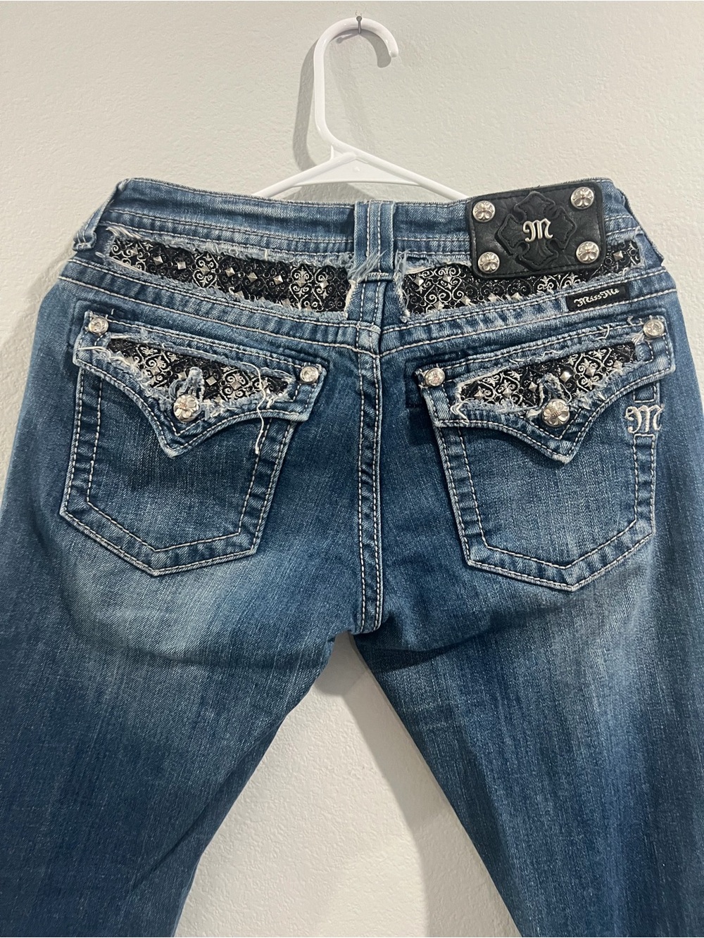Miss Me Blue Jeans with Embellished Back Pockets